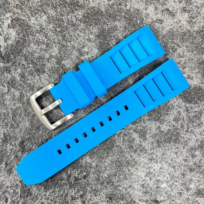 Universal fluororubber strap
