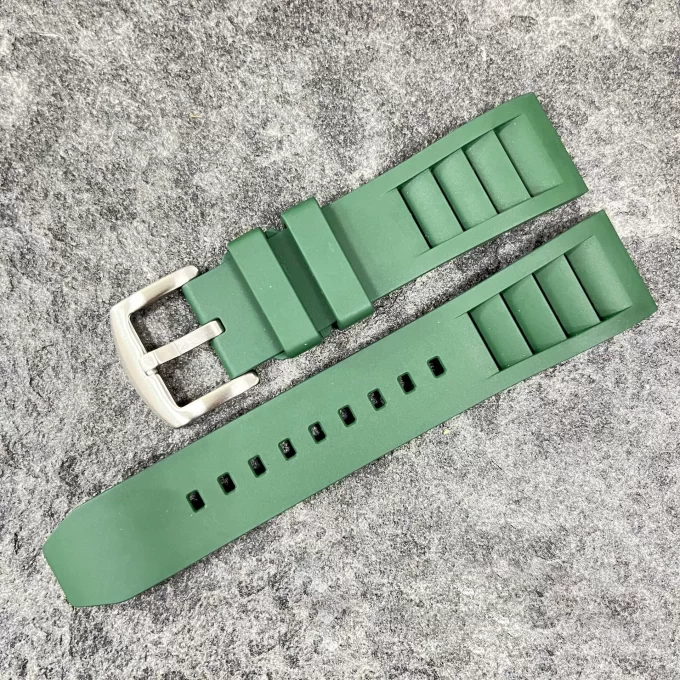 Universal fluororubber strap