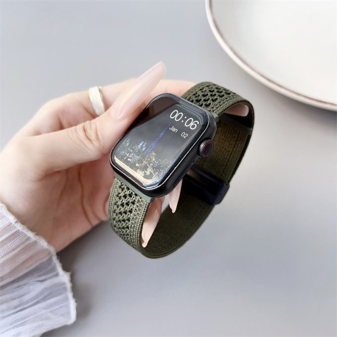 Apple Knitted Nylon Loop Magnetic Strap